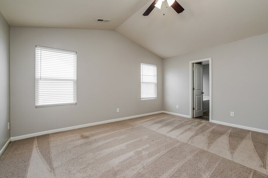 Building Photo - 52 Badger Pass Dr