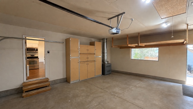 Building Photo - 1202 Paloverde Dr