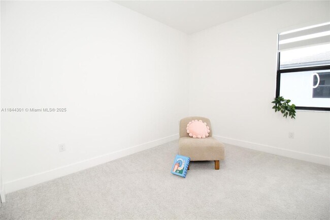 Building Photo - 4335 NW 81st Ave
