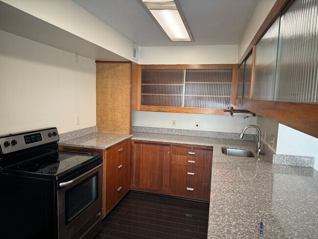 Building Photo - Incredibly Unique Property in the Heart of Shadyside!