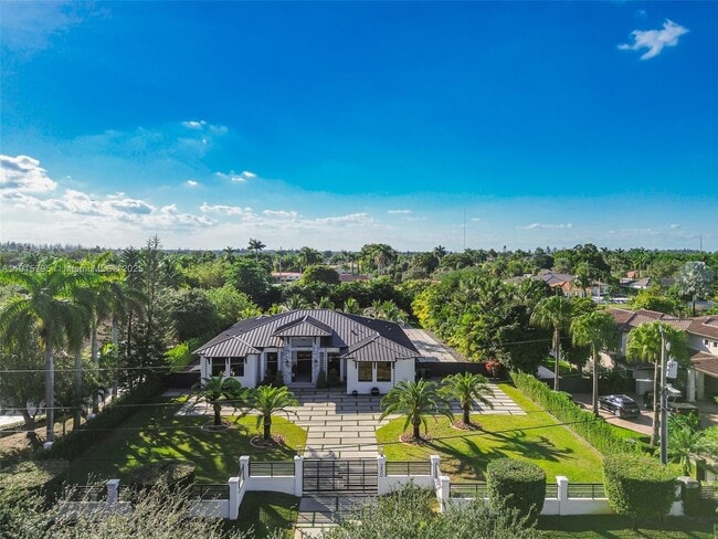 Building Photo - 250 NW 129th Ave