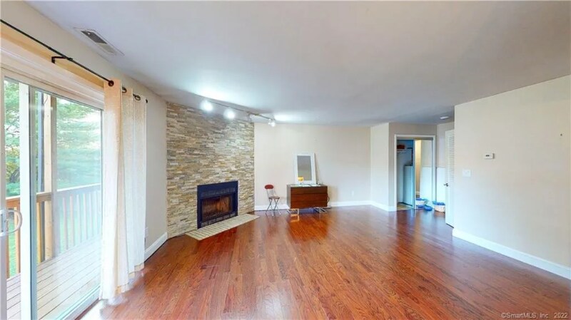 Primary Photo - 14 Ingall St