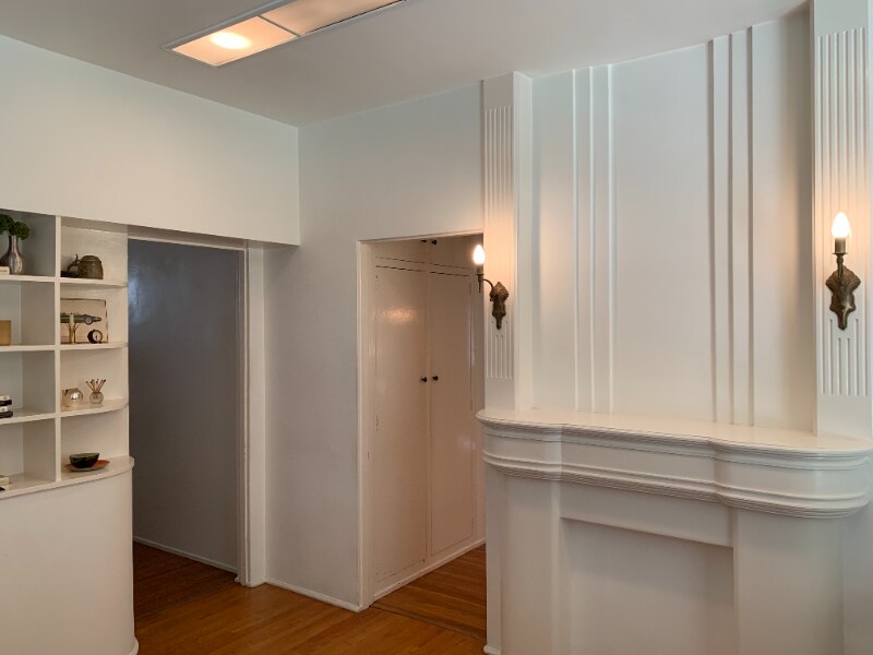 Building Photo - 520-522 N Rossmore Ave