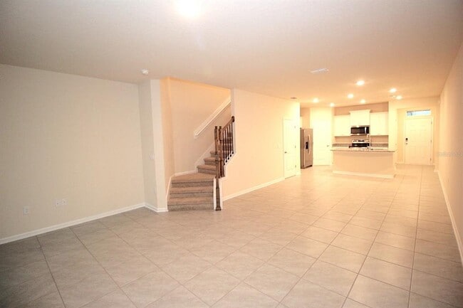 Building Photo - 121 Redbud Rd