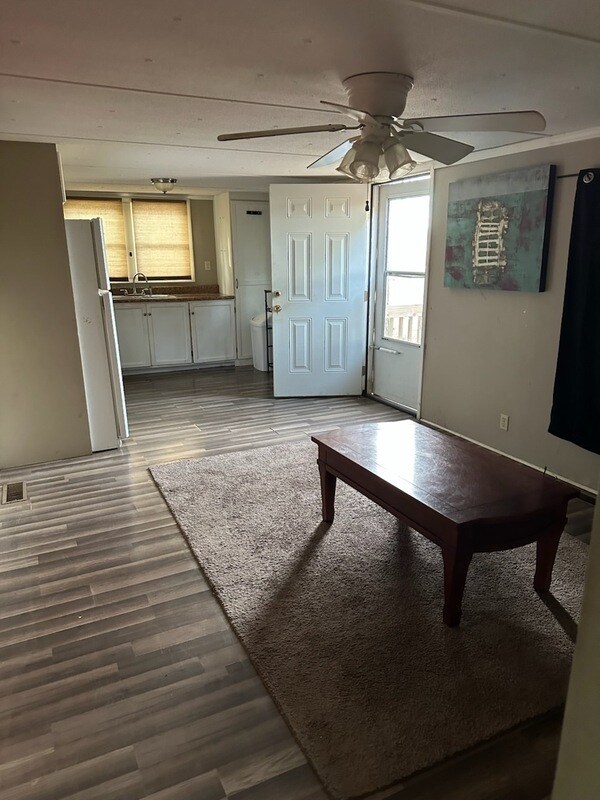 Building Photo - 1501 Joel Rd