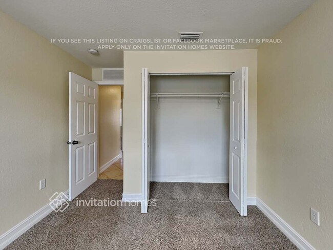 Building Photo - 6315 Plunkett St