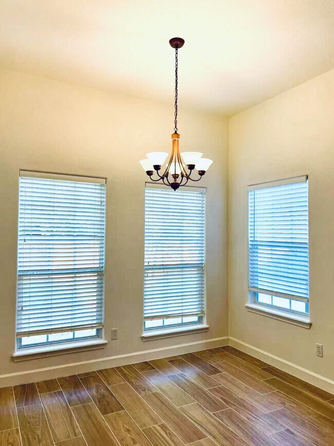 Building Photo - 1116 Cimarron Ct