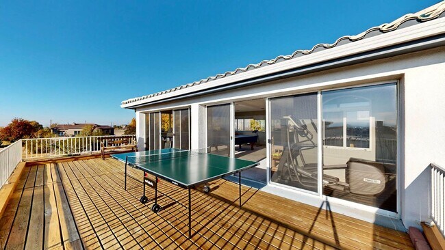 Building Photo - Move in Special Luxury 4 bedroom 4.5 bathr...