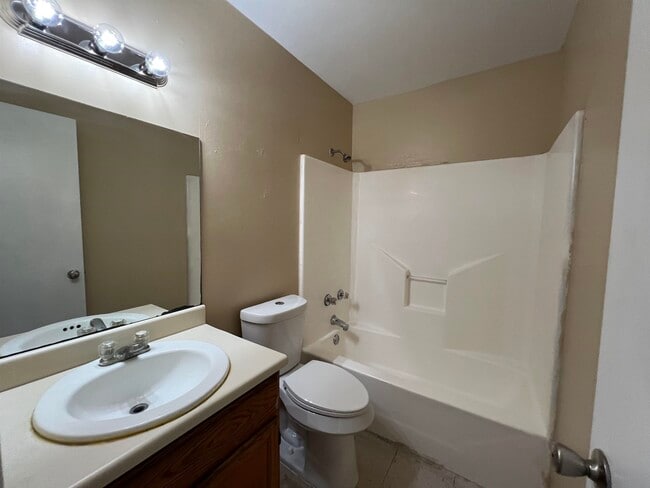 Building Photo - 3119 Galveston St