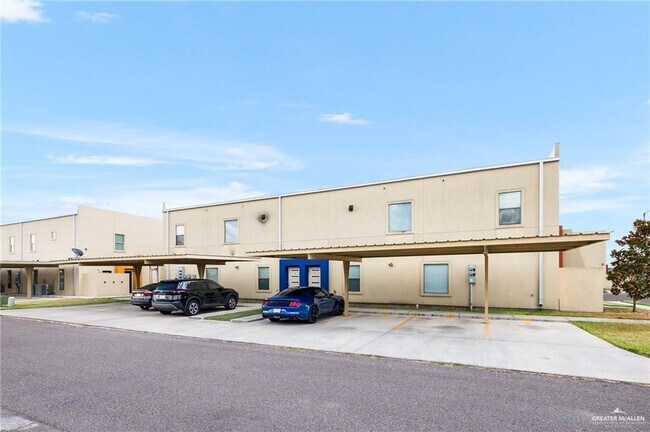 Building Photo - 1201 E Camellia Ave