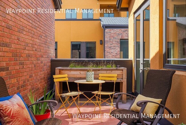 Building Photo - 611 S 8th St