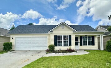 Building Photo - Three Bedroom Updated Single Level Home in...