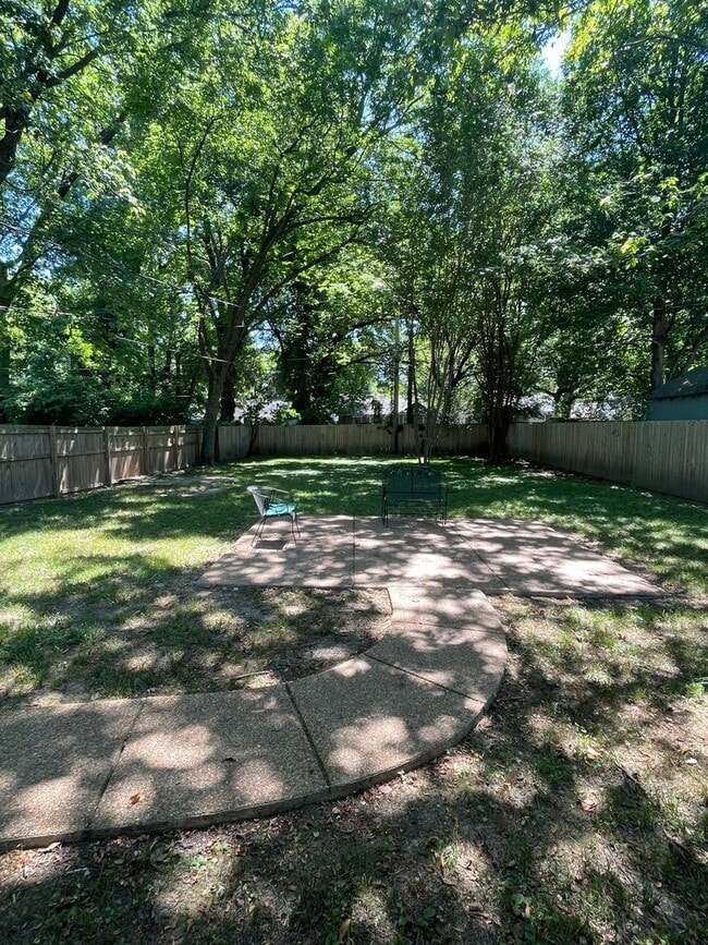 Building Photo - 3BD/1BA Home located Near U of M!