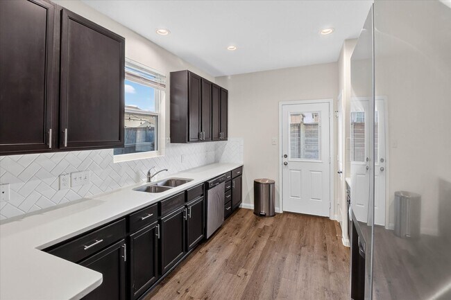 Building Photo - 24839 Goldoni Dr