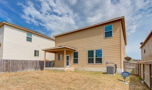 Building Photo - COMAL ISD, 2600+ sq ft, Ridge of Silverado...