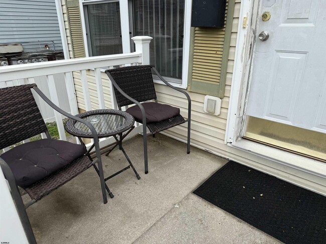 Building Photo - 43 N Trenton Ave