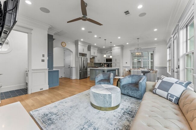 Building Photo - 426 Marshall St