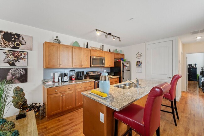 Building Photo - The Fountain Square Apartments