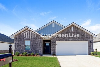 Building Photo - 14665 Mountain Strm Dr