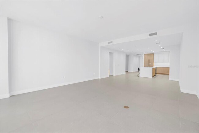 Building Photo - 275 1st Ave S