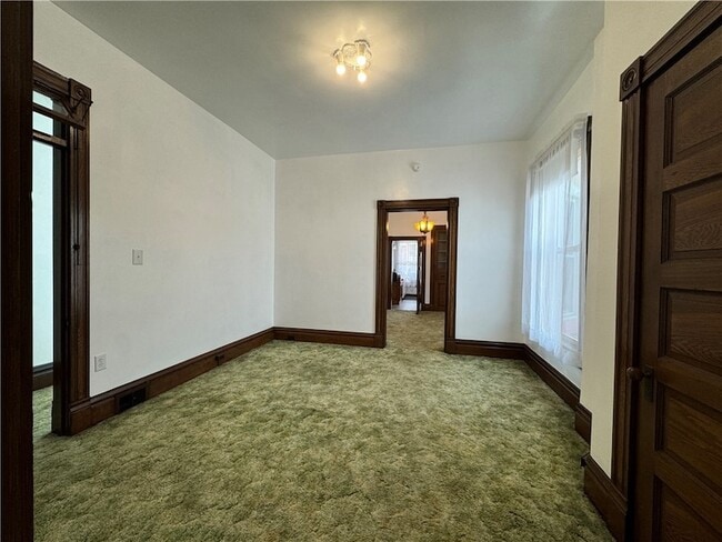 Building Photo - 407 Fallowfield Ave