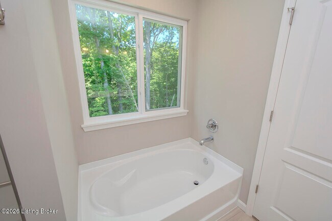 Building Photo - 17801 Bridle Run Dr