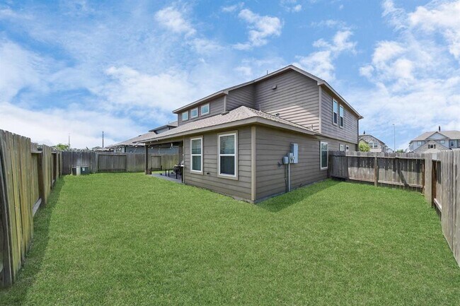 Building Photo - 2643 Ridgeback Dr