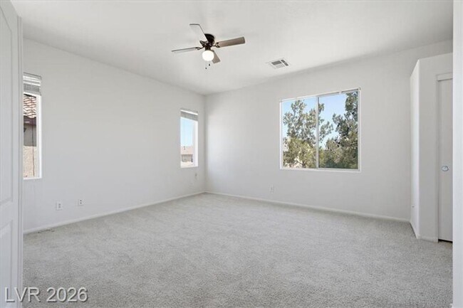 Building Photo - Inviting 3-Bedroom Home with Oversized Loft in Gated Southwest Community