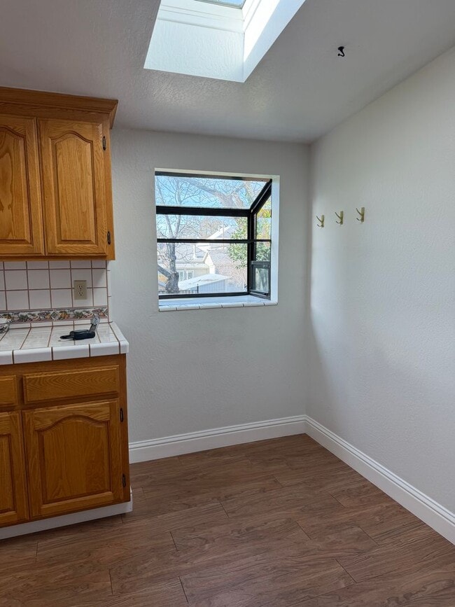 Building Photo - Charming Jackson Home