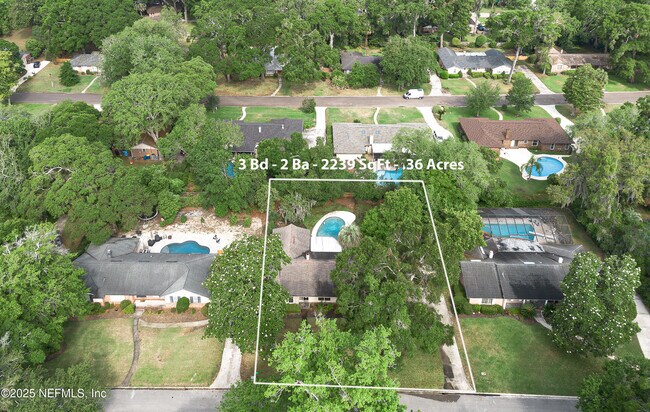 Building Photo - 3812 Buckskin Trail E