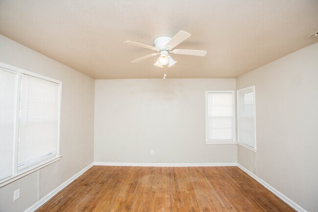 Building Photo - "Charming 4-Bedroom Home with Granite Touches & Gleaming Hardwood Floors in Lubbock!"
