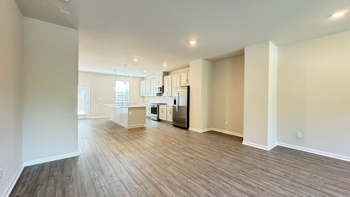 Building Photo - 53 Peeples Dr