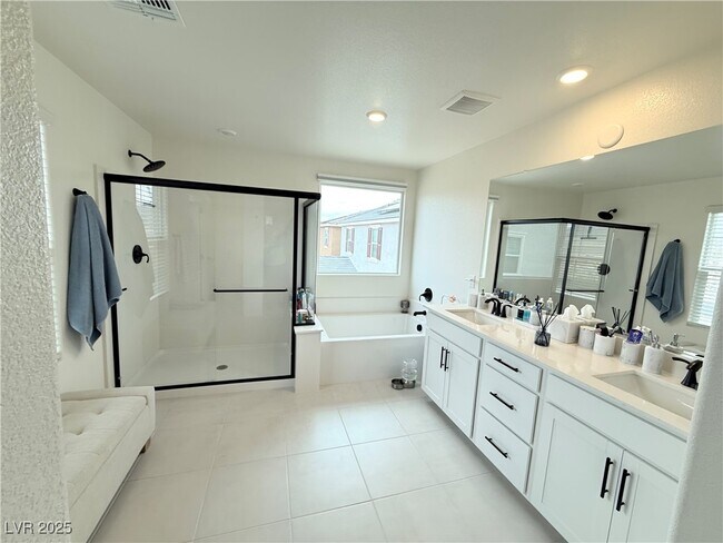 Building Photo - 3777 Alla Rocca Ave