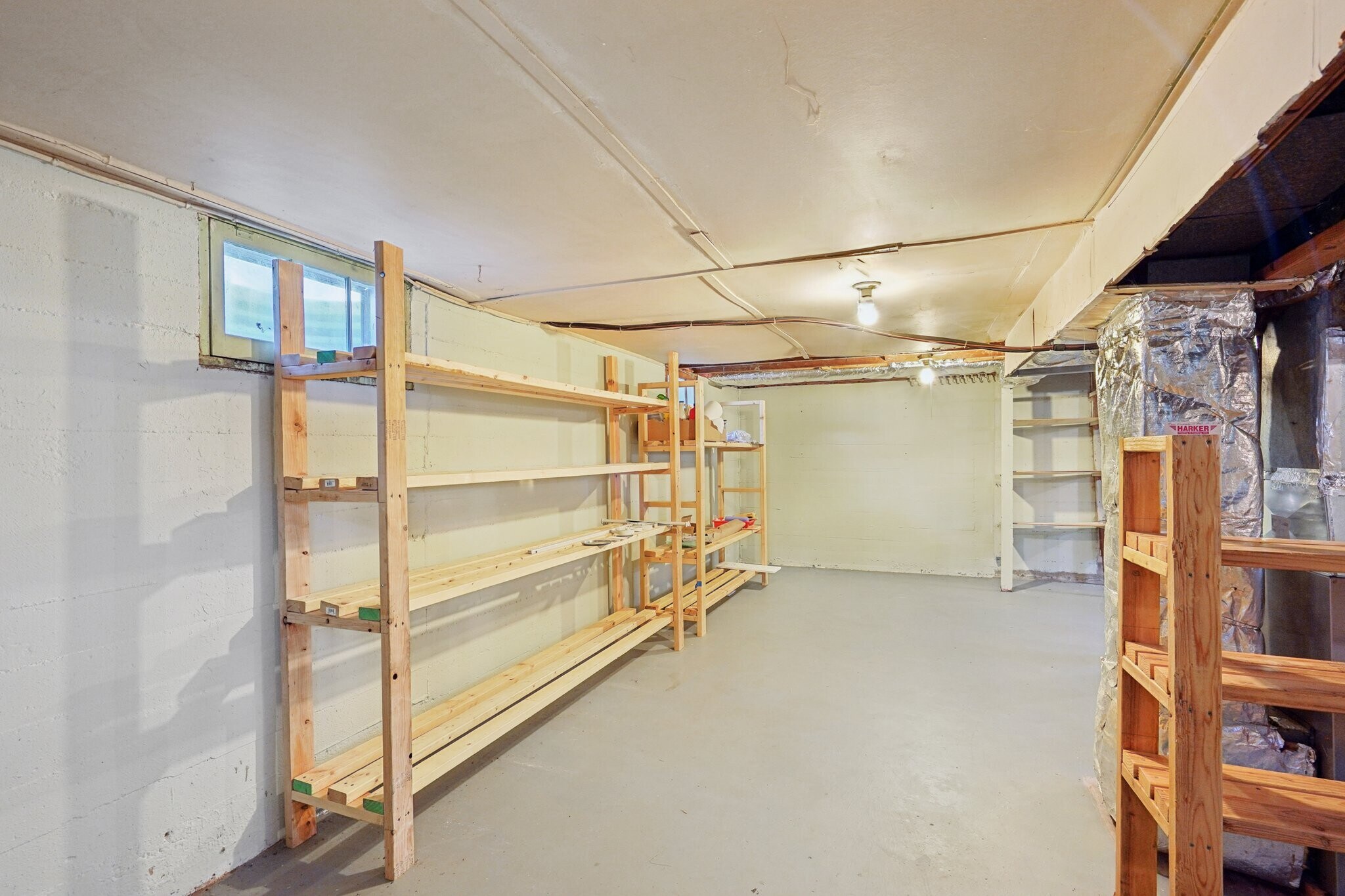 Building Photo - 1118 Lorraine Dr