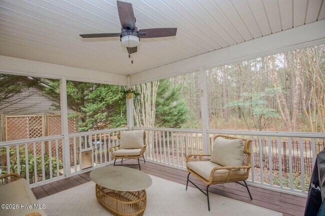 Building Photo - 681 Ginesing Dr