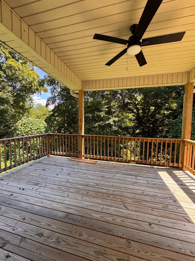 Building Photo - Spacious 5-Bedroom Greenville Home with 3.5 Baths, 2-Car Garage & Walkout Basement