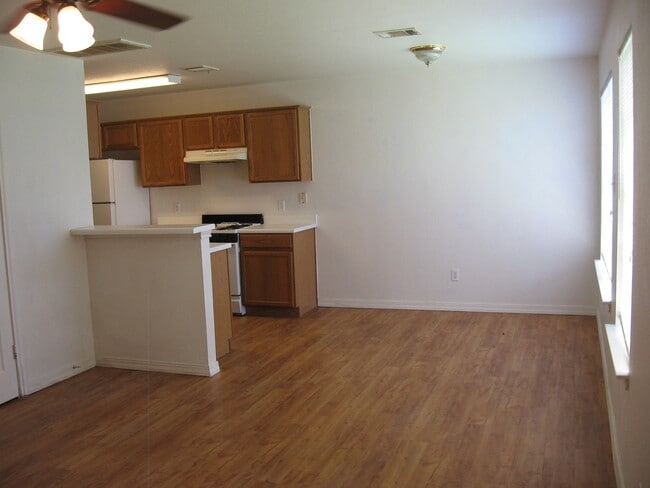 Building Photo - 8511 Apple Carrie Cove