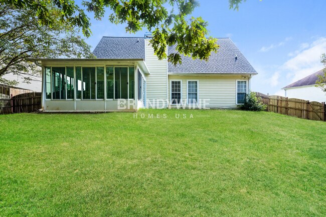 Building Photo - 10473 Starling Trail