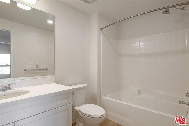 Building Photo - 12655 Bluff Creek Dr