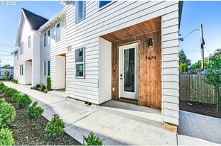 Building Photo - 7474 N Oswego Ave