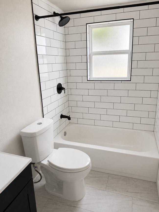 Building Photo - 4BR/2BA Home – Spacious Home