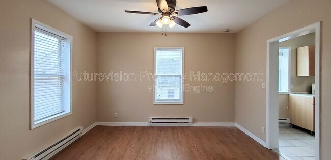 Building Photo - 839 N Broadway St