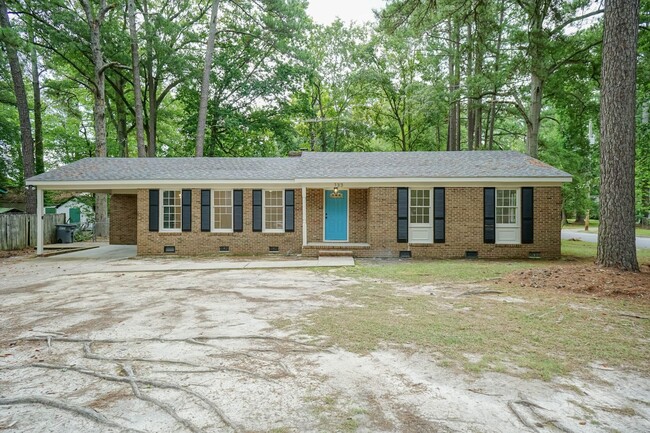 Building Photo - Gorgeous single family home!