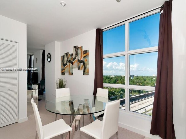 Building Photo - 4250 Biscayne Blvd