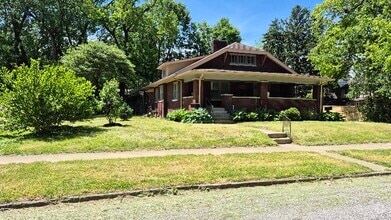 Building Photo - 5309 Hill St