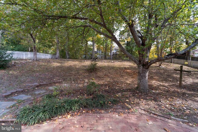 Building Photo - 3244 Titanic Dr