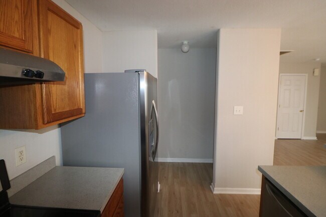 Building Photo - 3924 Mohawk Ct