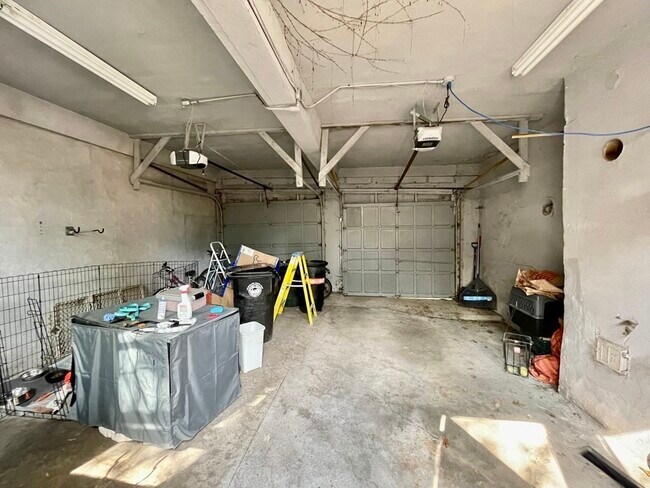 Building Photo - 155 Amory St