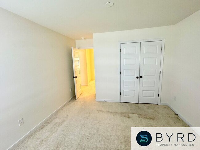 Building Photo - 18529 Palisades Rdg