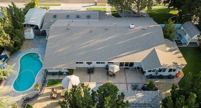 Building Photo - 22243 W Craggy View St